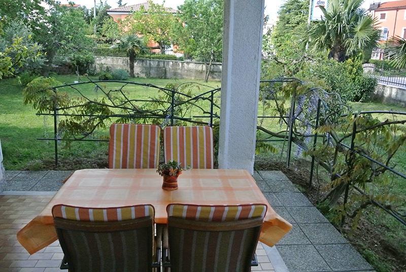 Apartmaji Nika Izola Luaran gambar