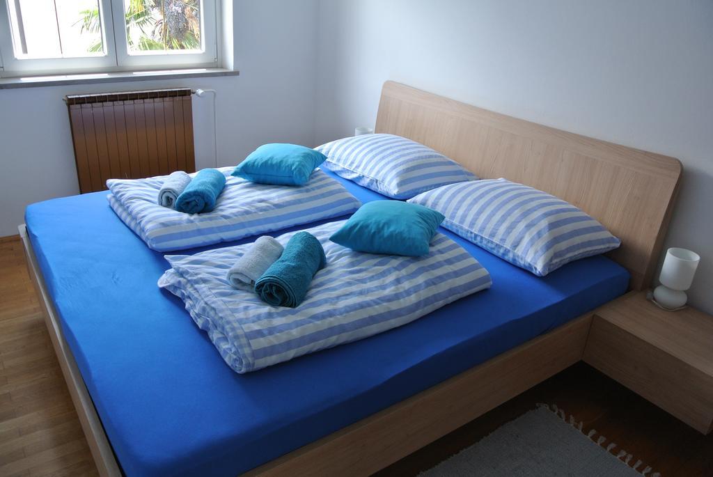 Apartmaji Nika Izola Luaran gambar