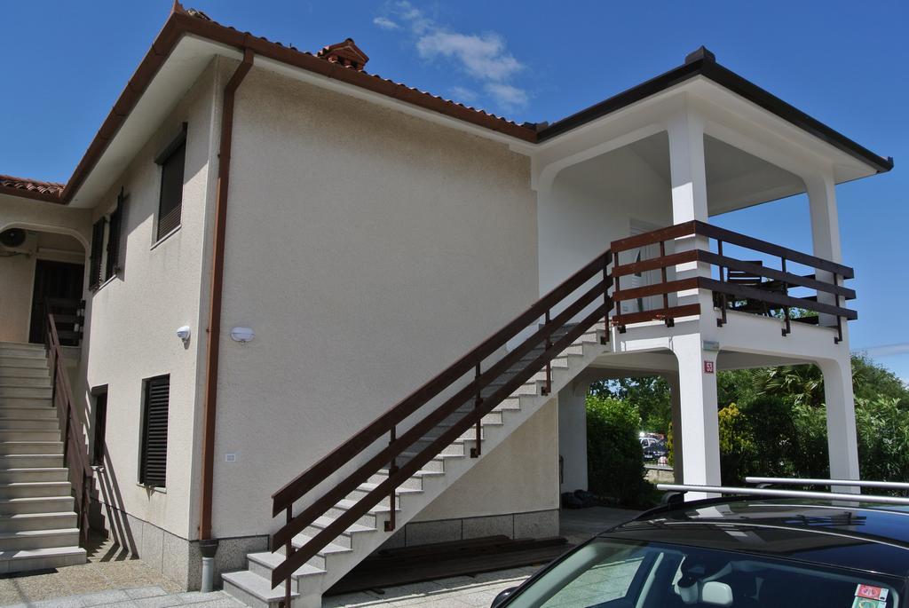 Apartmaji Nika Izola Luaran gambar