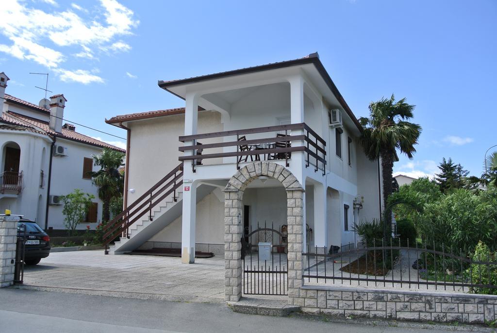 Apartmaji Nika Izola Luaran gambar