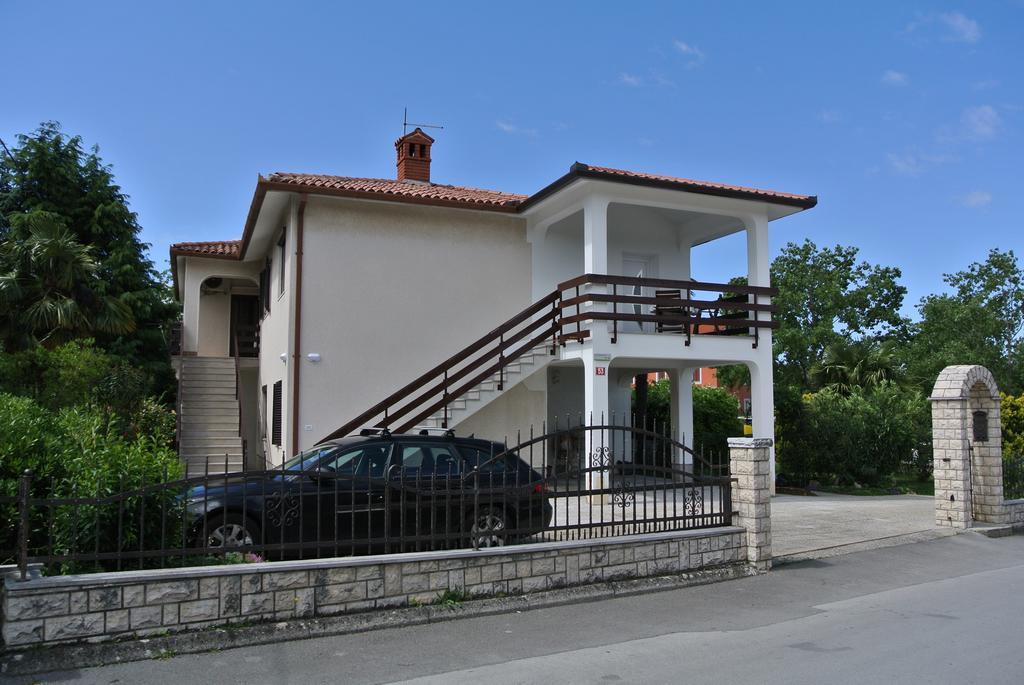 Apartmaji Nika Izola Luaran gambar